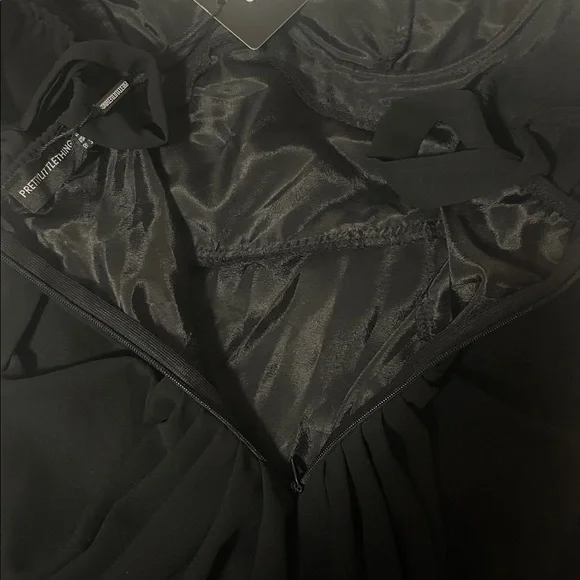 BLACK UNDERWIRE DETAIL DRAPED MIDI DRESS - Picture 8 of 9